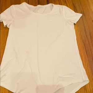Size 4 lululemon tshirt